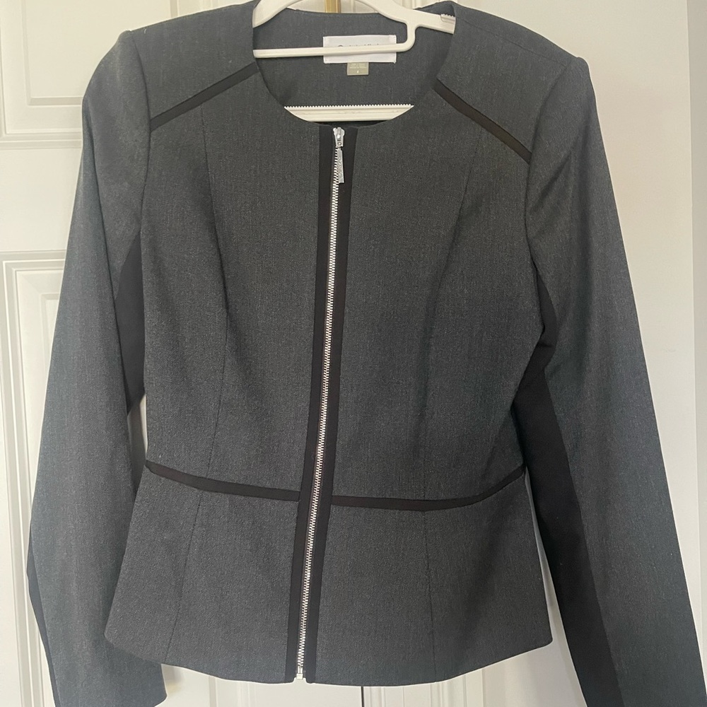 Calvin Klein - collarless tapered zip jacket